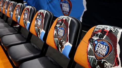 viral masahista ni pare|El Final Four acapara la atención hasta de LeBron James .